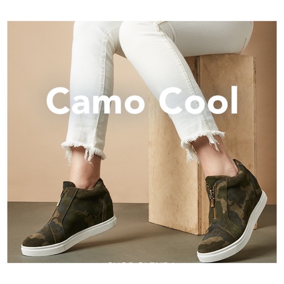 Blondo camo sneaker Clearance